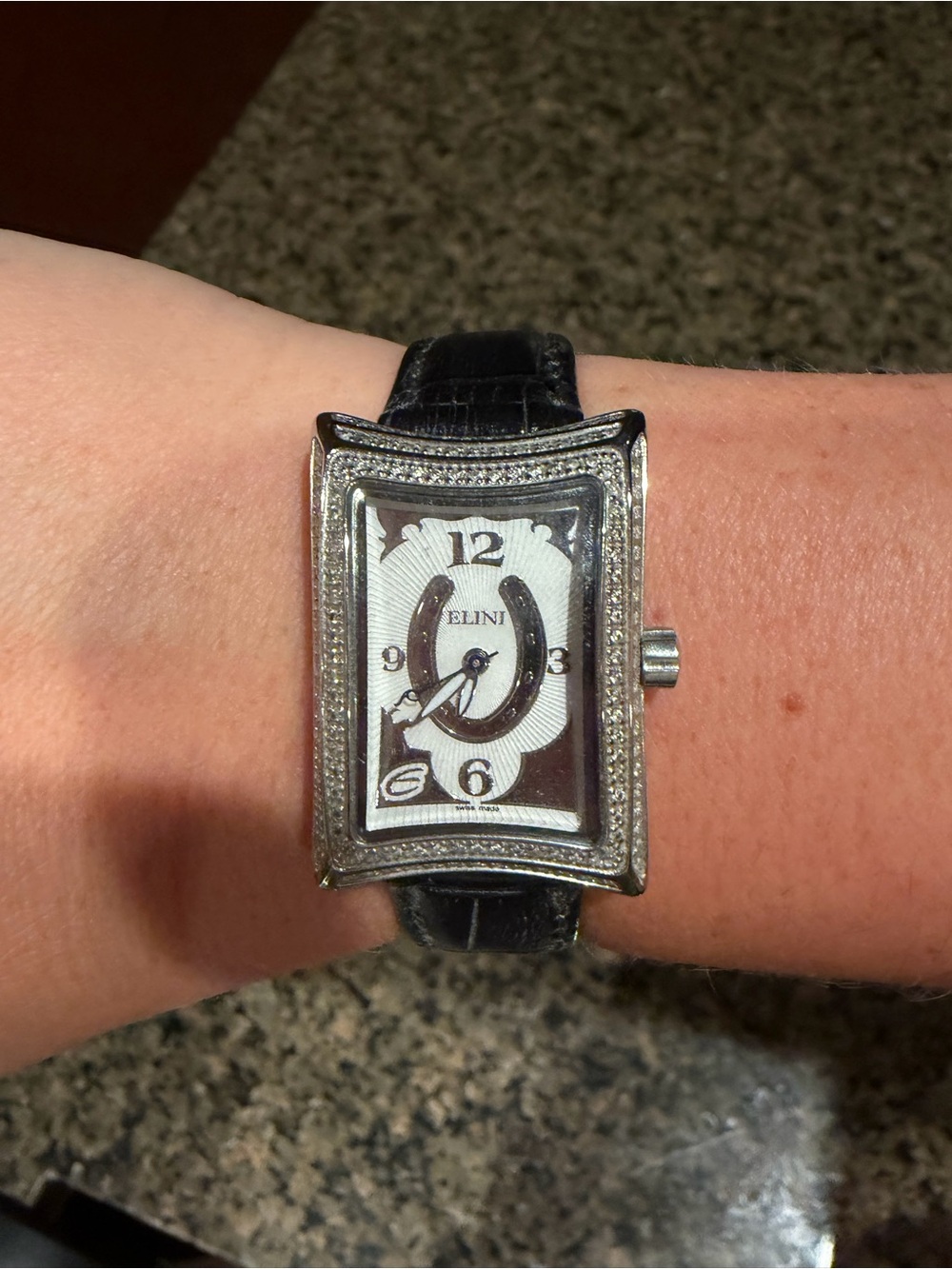 Elini womens lucky horseshoe Black Leather Strap Stainless steel Diamond